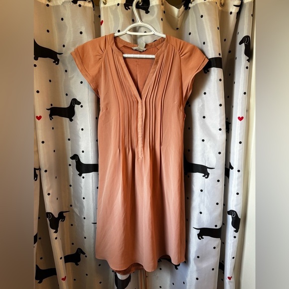 H&M Dresses & Skirts - Peachy Pink Mini Sundress with V-Neck Flutter Sleeves